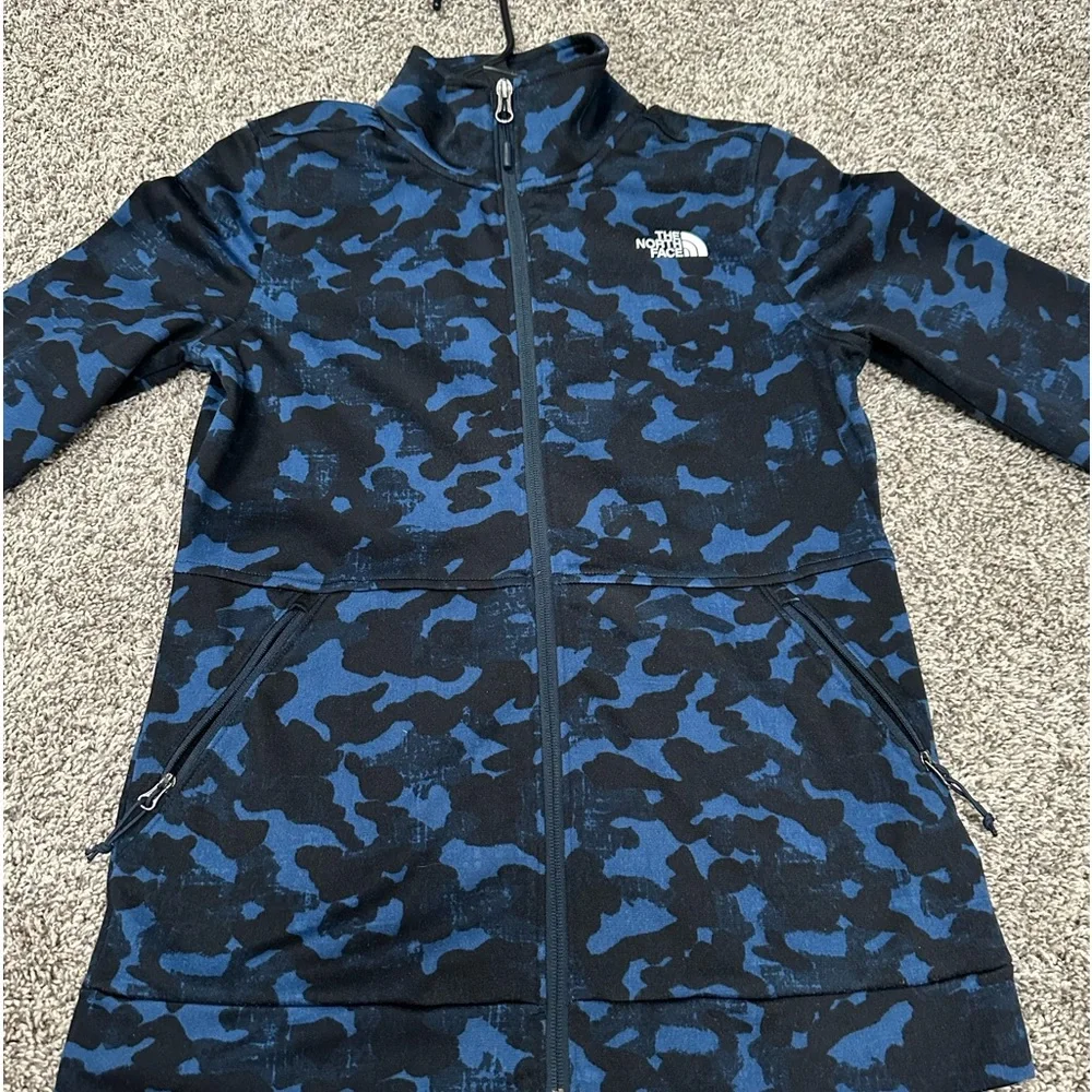 The North Face Zip Front Jacket CAMO - Picture 2 of 11